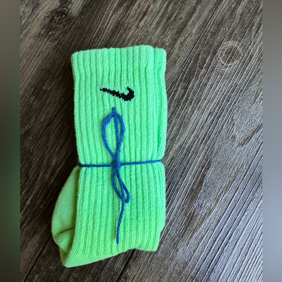 But did you dye, tie dye Nike socks - Picture 4 of 4